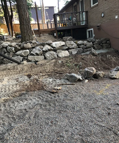 Rock walls landscaping in Des Moines